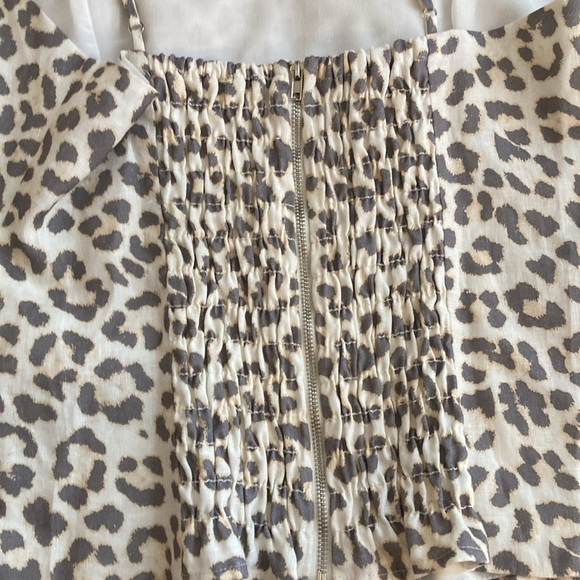 Lavender‎ Brown Animal Print Cropped Top Small - Picture 6 of 6